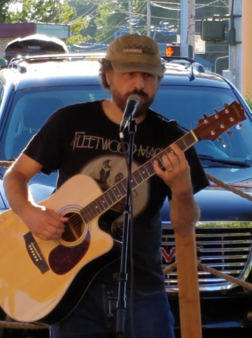 Mark Mathis Singer iBandstand